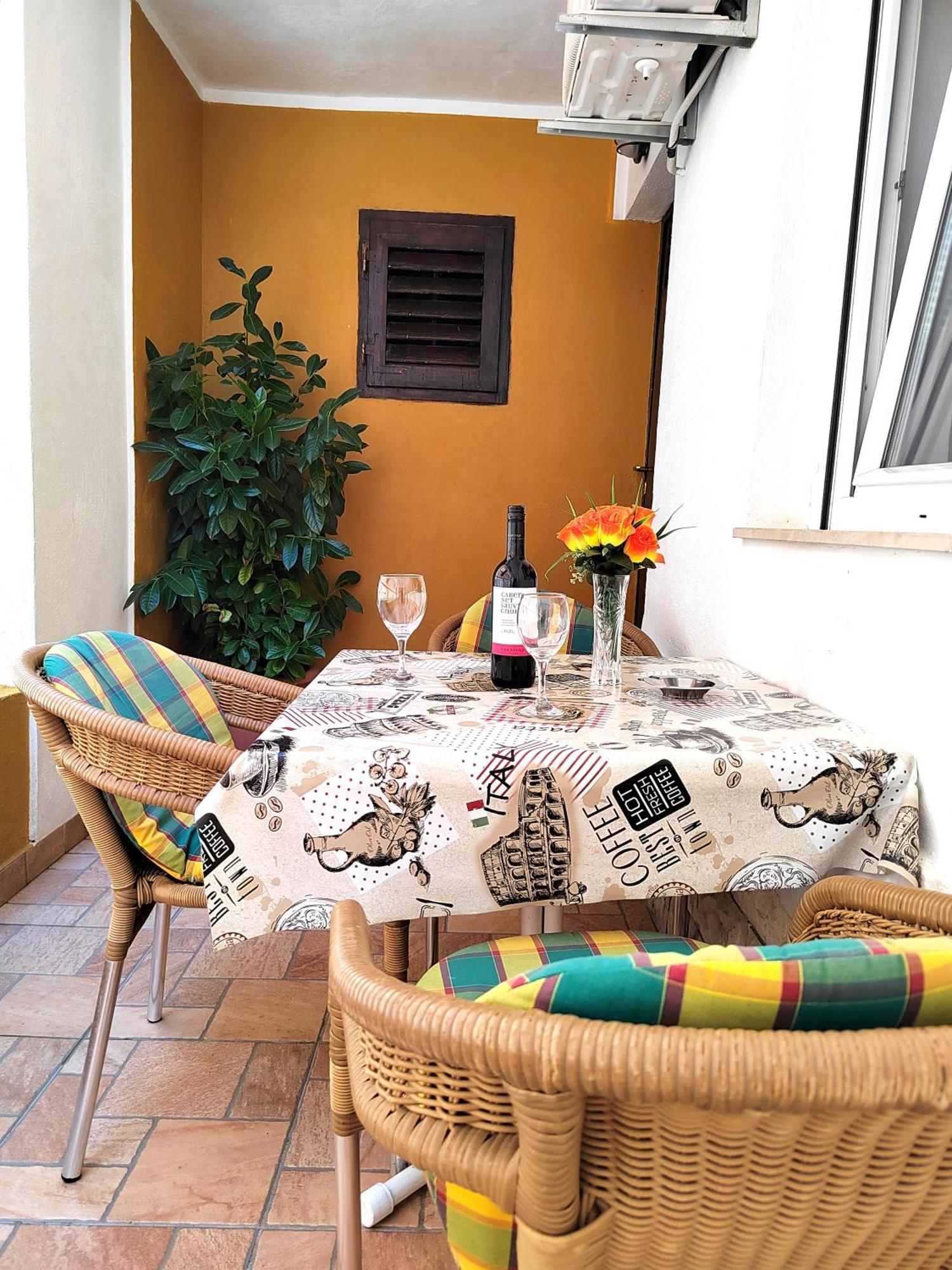 Apartmani Buljubasic Baška Voda Habitación foto